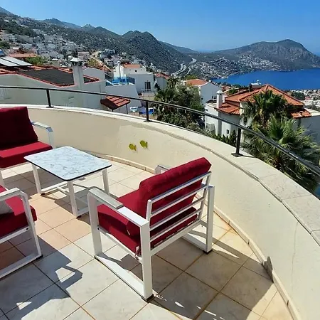 Villa Entire Lulu - Private Pool, Free Wi-fi, Good Location, Breathtaking Sea Views